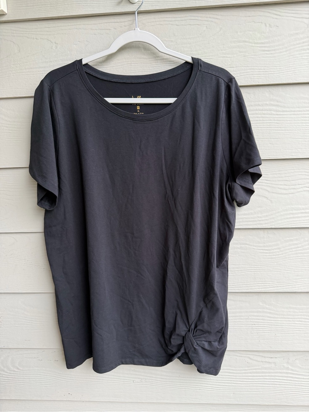 Belle Kim Gravel Black Crew Neck Tee